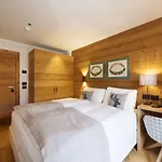 Fiori Dolomites Experience ホテル サン・ヴィート・ディ・カドーレ