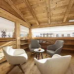 ホテル Fiori Dolomites Experience サン・ヴィート・ディ・カドーレ