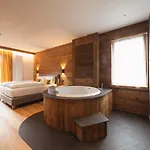 Fiori Dolomites Experience 3*