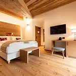 Fiori Dolomites Experience 3*