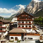 Fiori Dolomites Experience