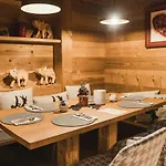 Fiori Dolomites Experience ホテル