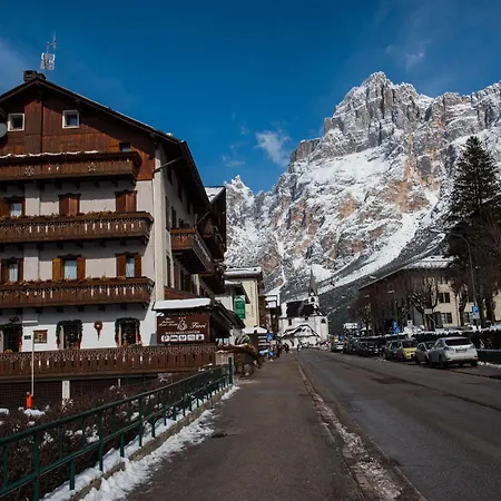 Fiori Dolomites Experience